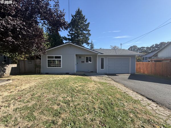 324 N 5TH ST, St. Helens, OR 97051