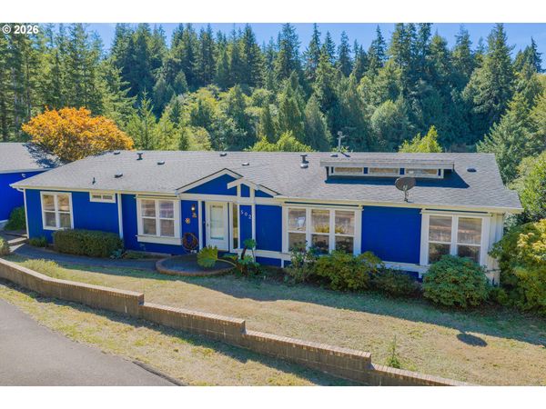 502 SE JOHNSON ST, Coquille, OR 97423