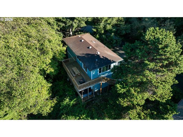 132 MAHER ST, Cannon Beach, OR 97110