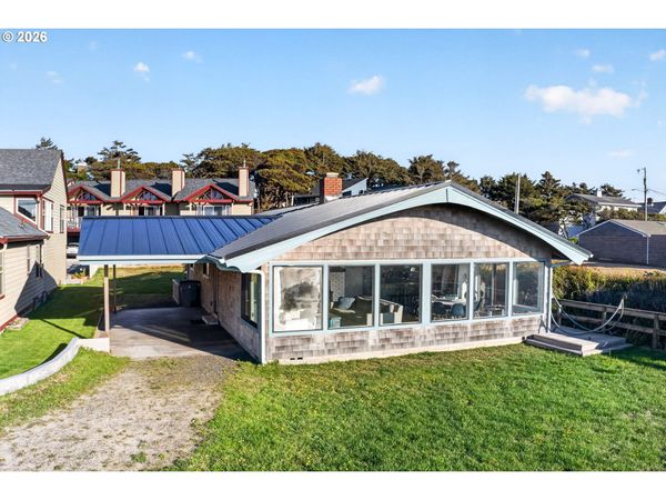 30 OCEAN RD, Manzanita, OR 97130