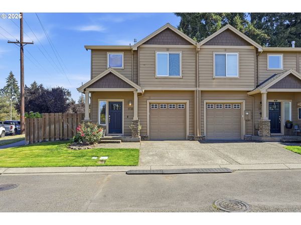 1738 N MANZANITA ST, Canby, OR 97013