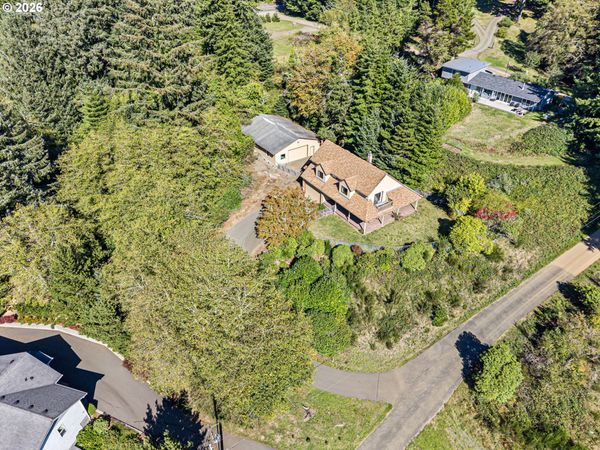 128 SE NORMAN ST, Newport, OR 97365