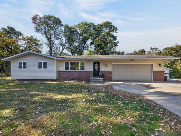 2555 Holly Street S, Cambridge, MN 55008