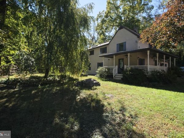1915 OLD BETHLEHEM PIKE , SELLERSVILLE, PA 18960