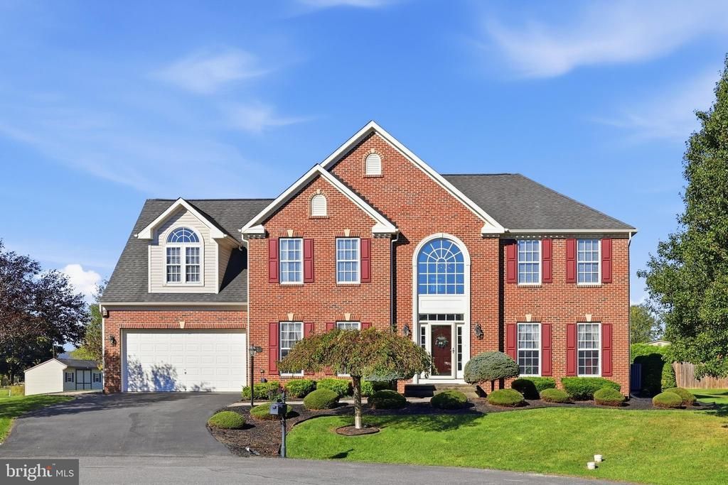 223 HARVEST WAGON WAY, GREENCASTLE, PA 17225