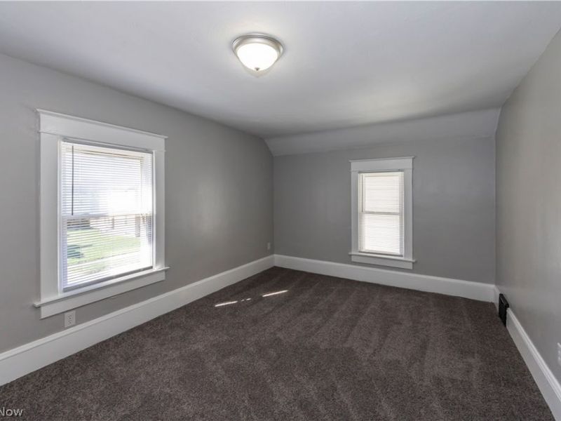 2221 10th Street SW, Akron, OH 44314 Photo 21