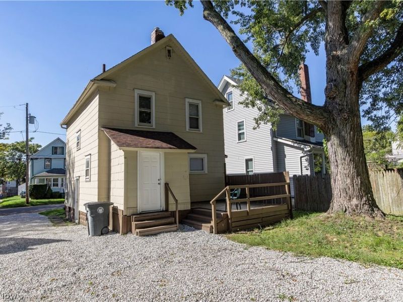 2221 10th Street SW, Akron, OH 44314 Photo 30