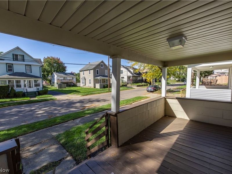 2221 10th Street SW, Akron, OH 44314 Photo 5