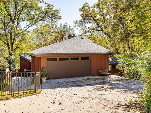 4702 Dover Drive, Ames, IA 50014