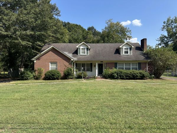 402 S Matubba St., Aberdeen, MS 39730