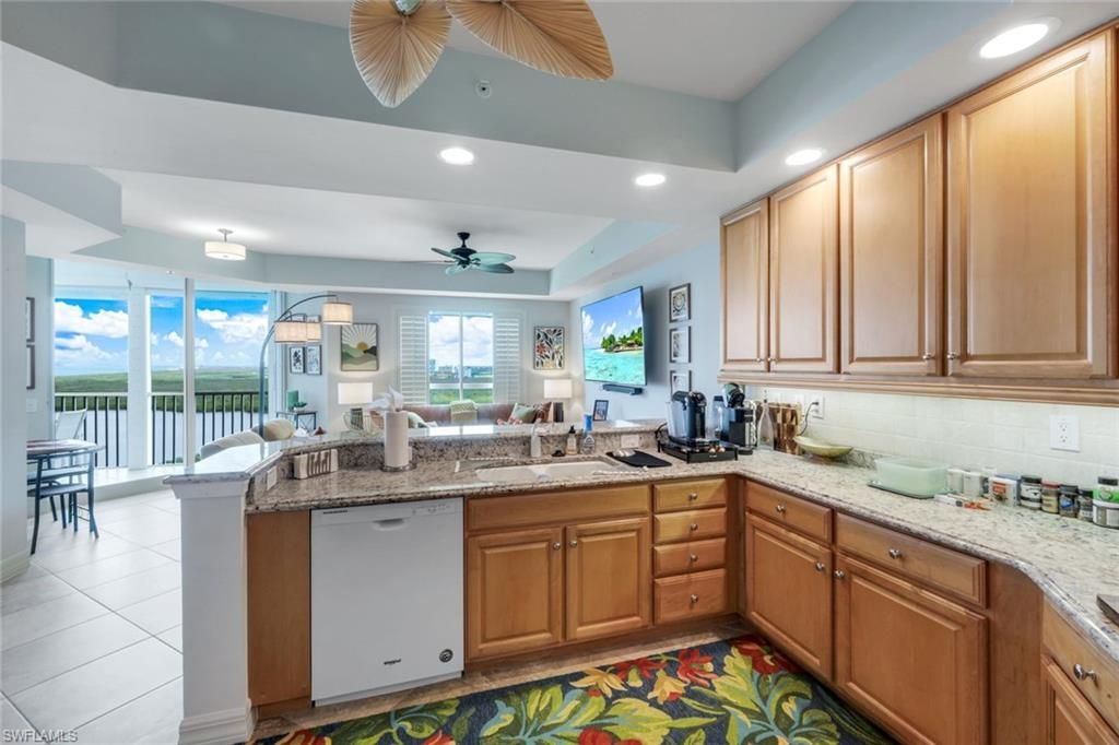 295 Grande Way , Unit 1405, Naples, FL 34110 Photo