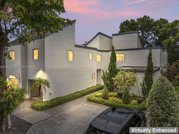 20205 W Oak Haven Cir, Miami, FL 33179