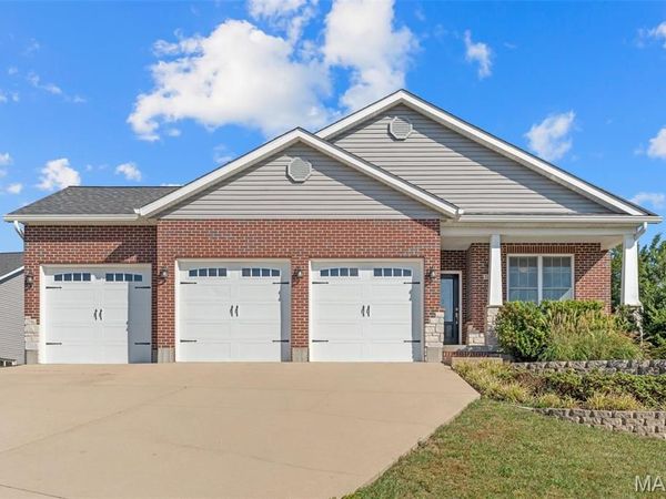 242 Millstone Court, Washington, MO 63090