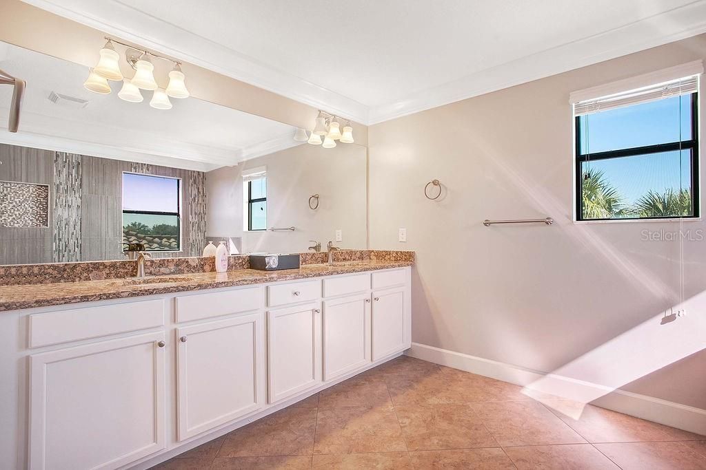 6914 Quiet Creek Drive, Bradenton, FL 34212 Photo