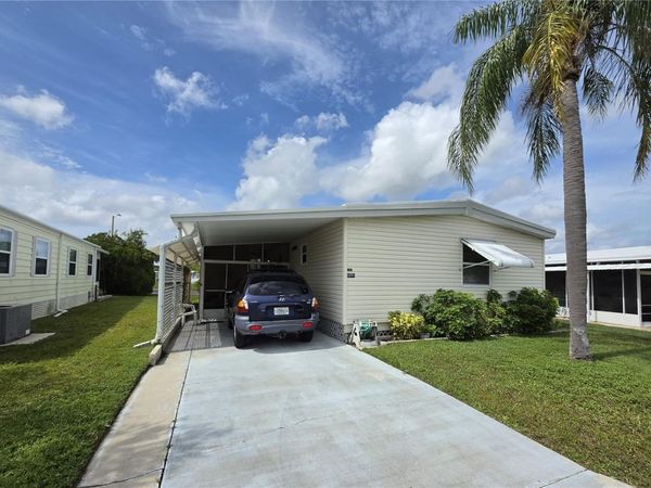 5293 POINCIANA CIRCLE , NEW PORT RICHEY, FL 34653