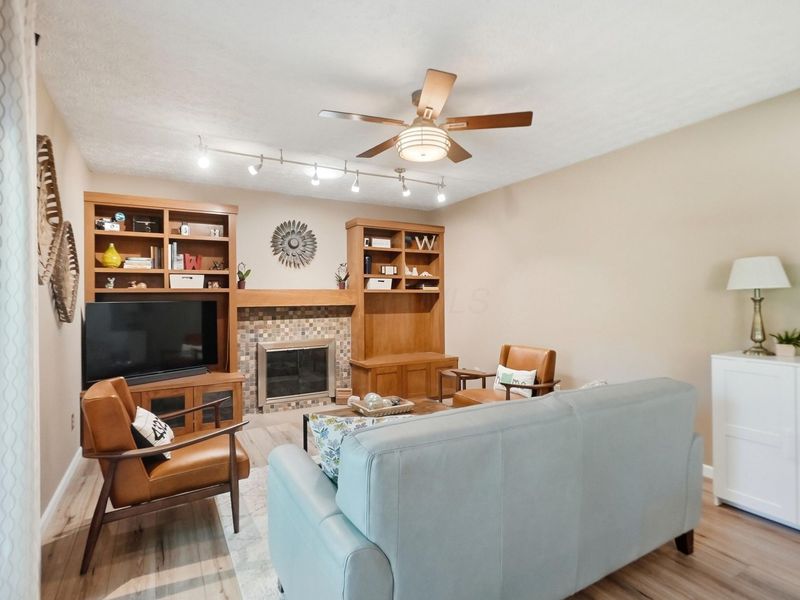 470 Sutterton Drive, Columbus, OH 43230 Photo 8