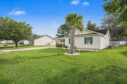 4401 Bradford Circle photo 4