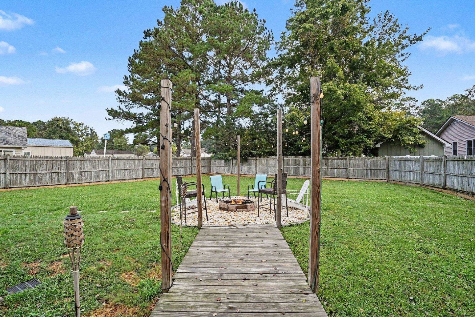 4401 Bradford Circle Photo 25