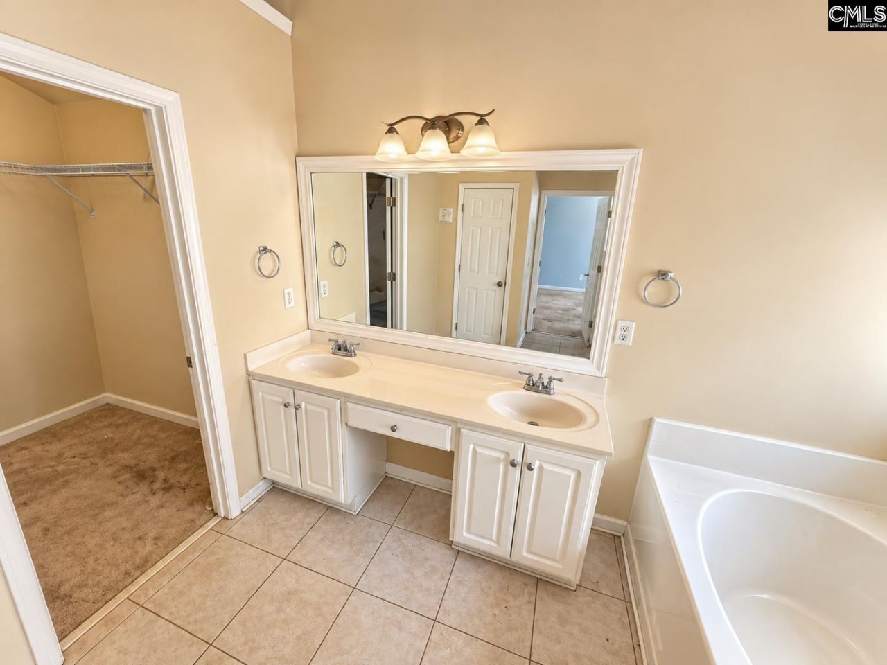 318 Water Hickory Way  Photo 11