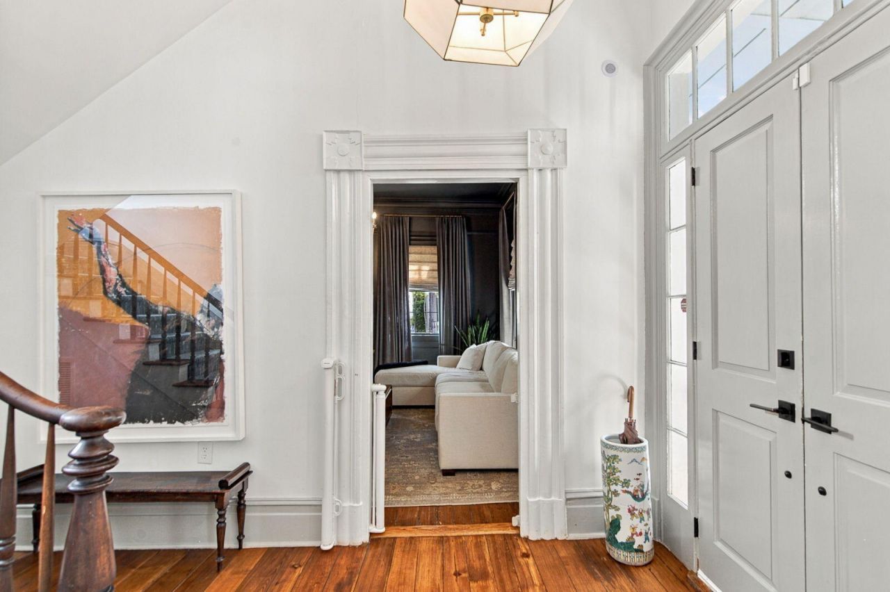 66 Warren Street Photo 11