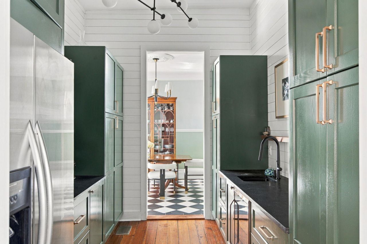 66 Warren Street Photo 15