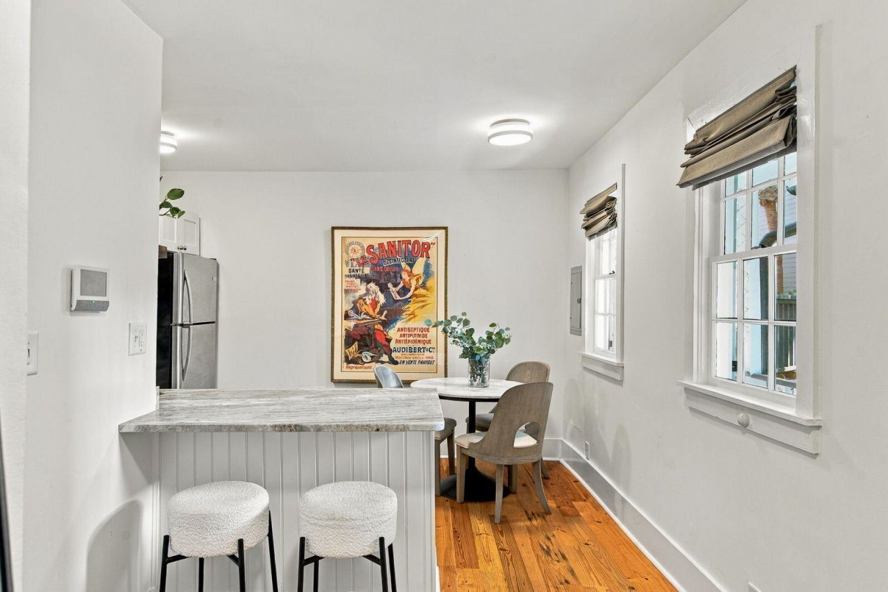 66 Warren Street Photo 37