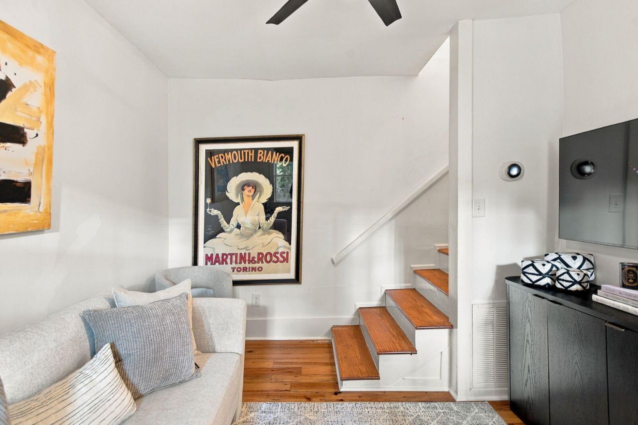 66 Warren Street Photo 40