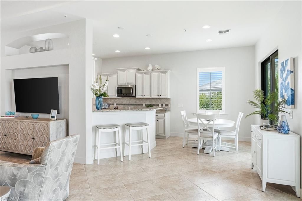 12065 Covent Garden Ct, Unit 1703, Naples, FL 34120 Photo