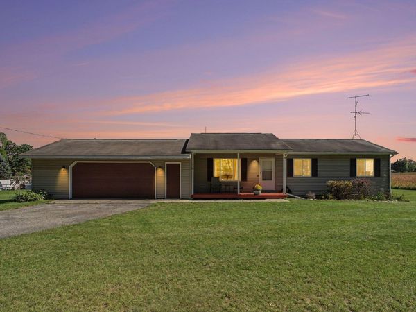 11936 Harvard Avenue NE, Rockford, MI 49341