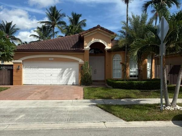 7901 NW 113th Pl , Doral, FL 33178