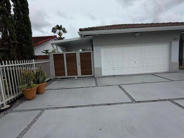 15821 SW 141st Ct , Unit 1, Miami, FL 33177