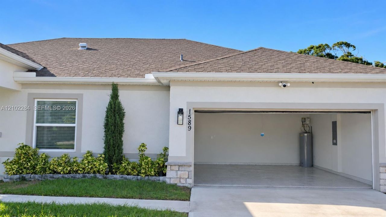 1589 SE Dome Cir , Port Saint Lucie, FL 34952 Photo