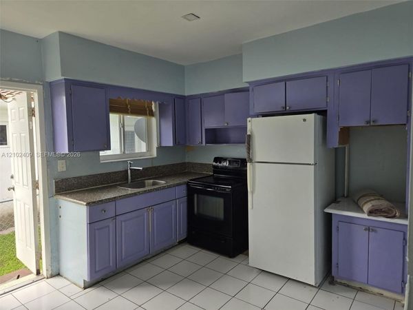1550 NE 130th St , Unit 8, North Miami, FL 33161