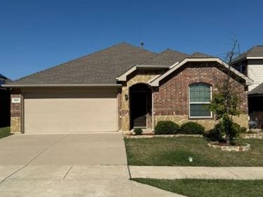 8529 Grand Oak Road, Fort Worth, TX 76123