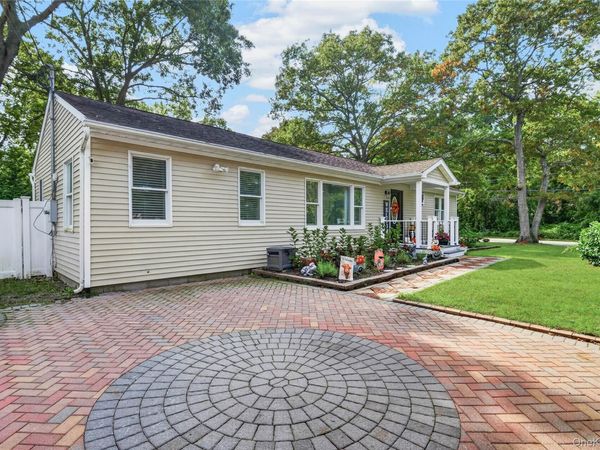 29 Wabil Road , Miller Place, NY 11764