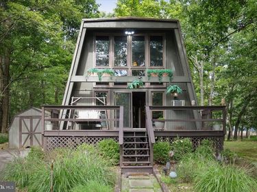 197 TIMBER HILL ROAD, HENRYVILLE, PA 18332