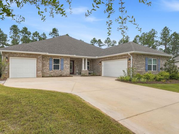 253 Picnic Place, Freeport, FL 32439
