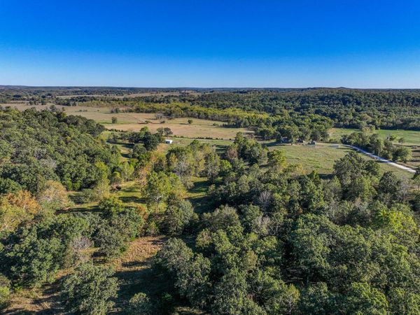 000 S 2125 Road , Stockton, MO 65785