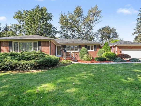 43 N Clubview Drive, Ypsilanti, MI 48197