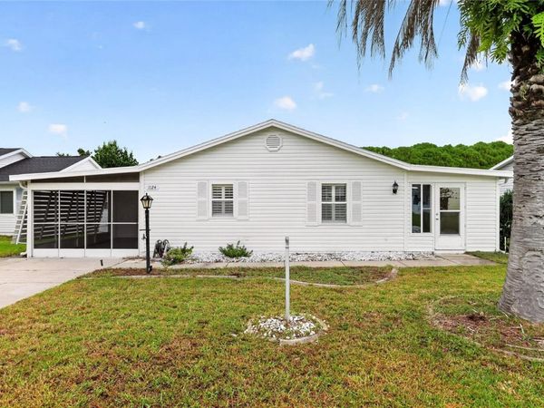 1124 DEL TORO DRIVE , LADY LAKE, FL 32159