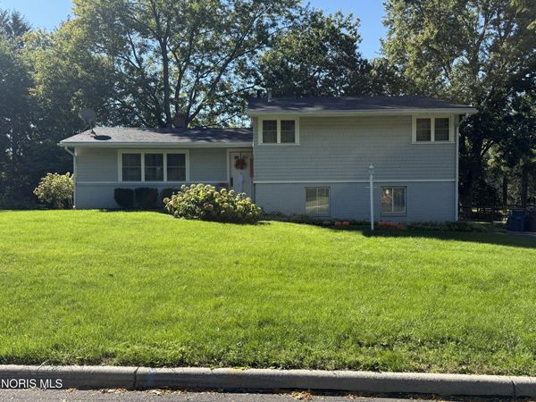 120 Cranden Drive , Perrysburg, OH 43551