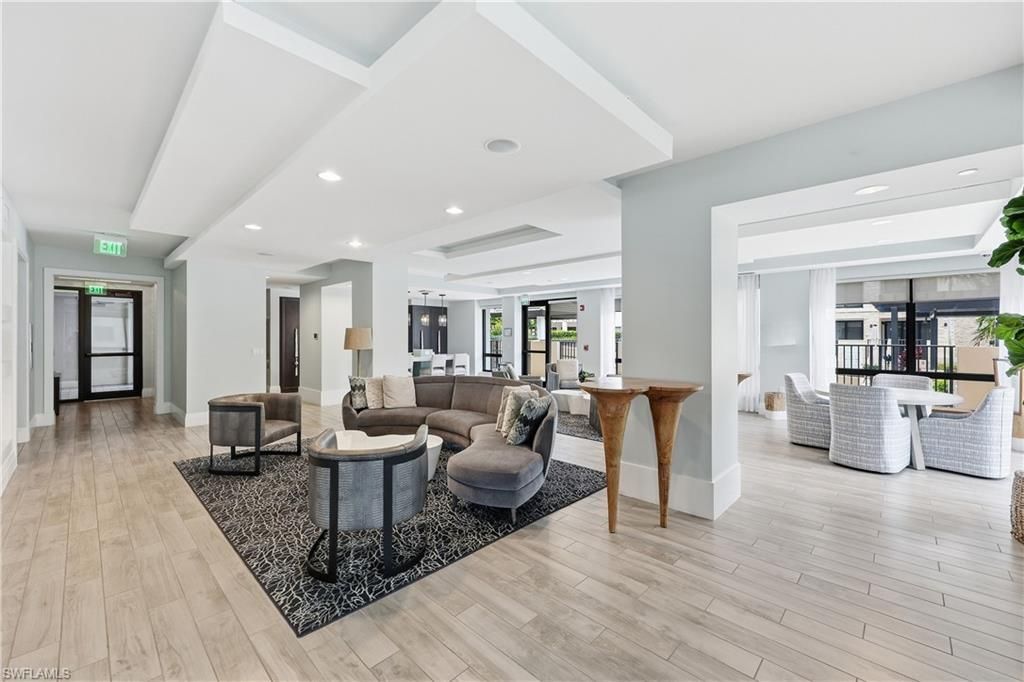 1035 3rd Ave S, Unit 514, Naples, FL 34102 Photo