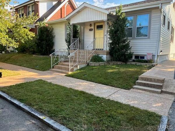 5238 Schollmeyer Avenue, St Louis, MO 63109