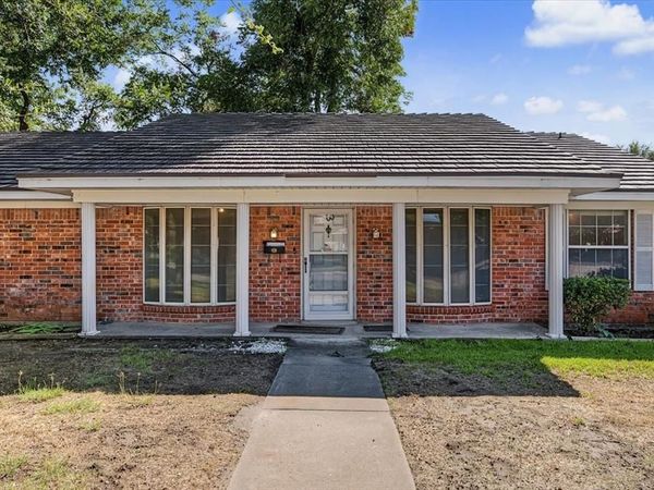 3845 Delmas Drive, Benbrook, TX 76116
