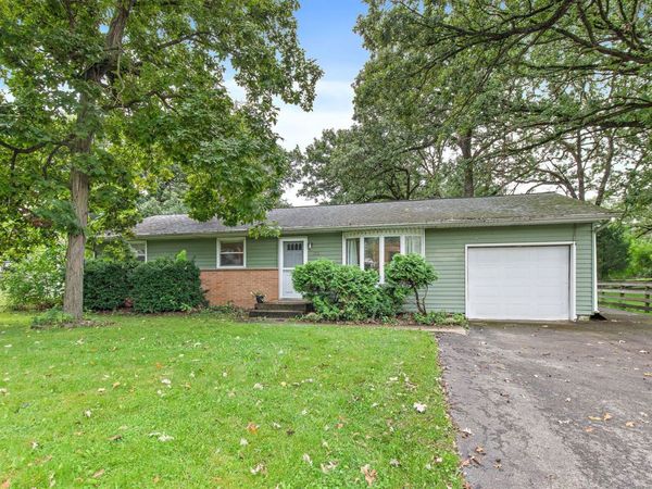 1713 Oak Street , Spring Grove, IL 60081