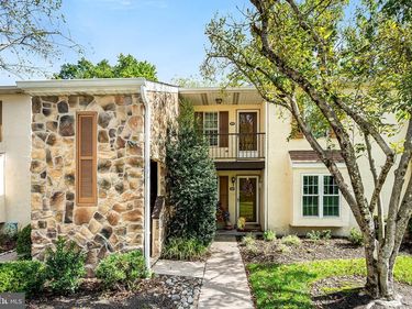 306 VALLEY STREAM LANE, Unit 306, CHESTERBROOK, PA 19087