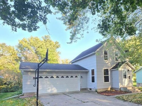 207 Willow Avenue, Owatonna, MN 55060