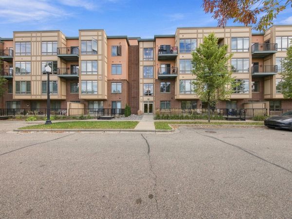 1070 Grandview Court NE, Unit 110, Columbia Heights, MN 55421