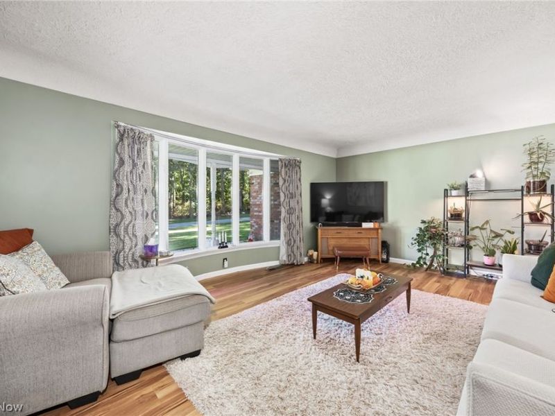 130 E Wellock Drive, Akron, OH 44319 Photo 7