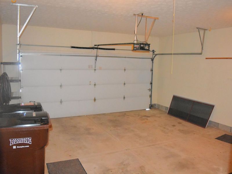 2104 Indian Ridge Drive, Piqua, OH 45356 Photo 35
